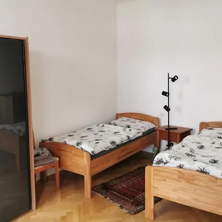 Garconniere Bahnhofnaehe 3 Personen *